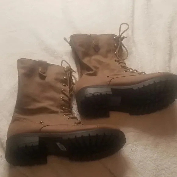 Womans Torrid boots, size 9