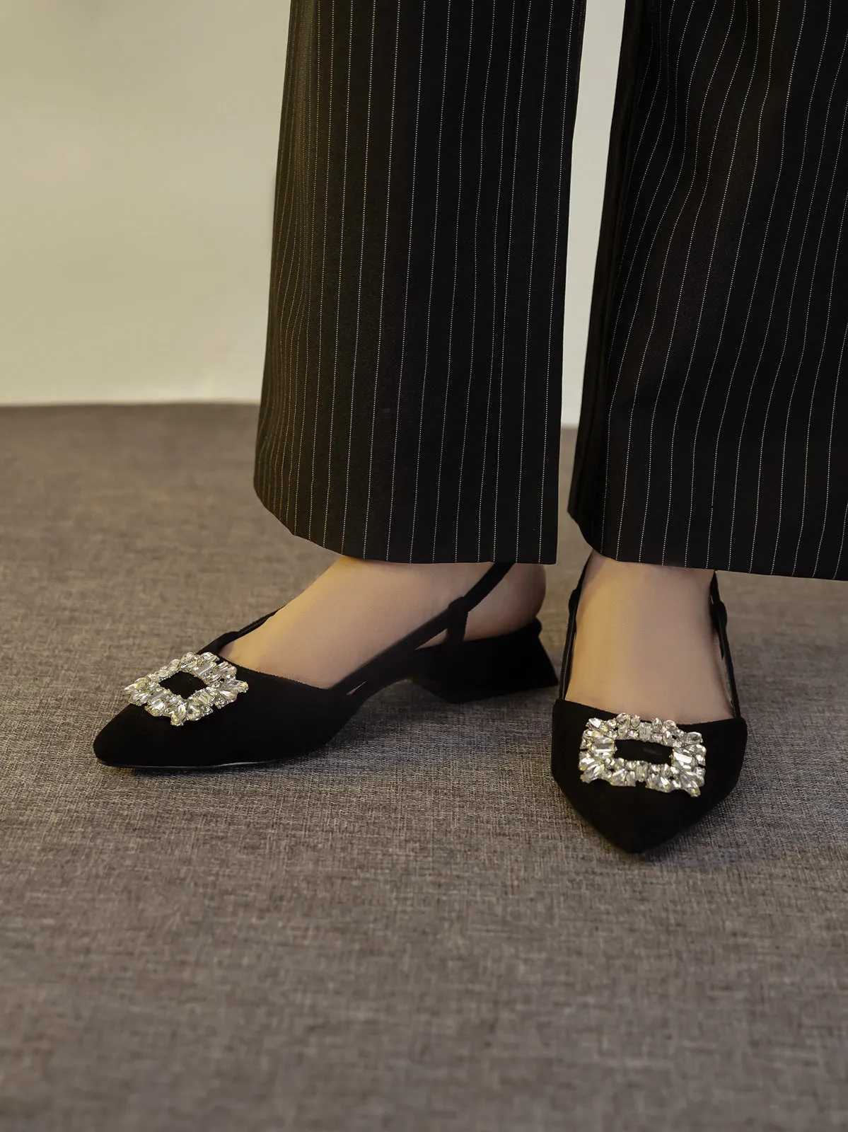 Women "KYOU" Pointy Back Strap Sandals