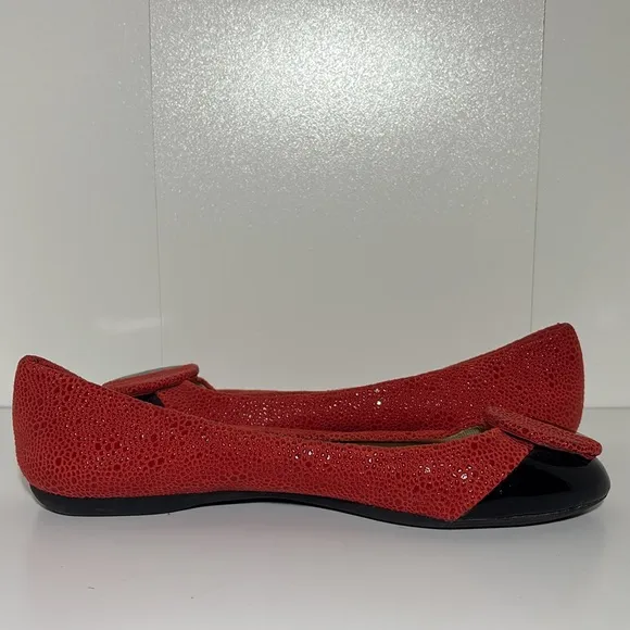Women’s 7 Vintage red/black designer flats leather rounded toe ballet flat shoe
