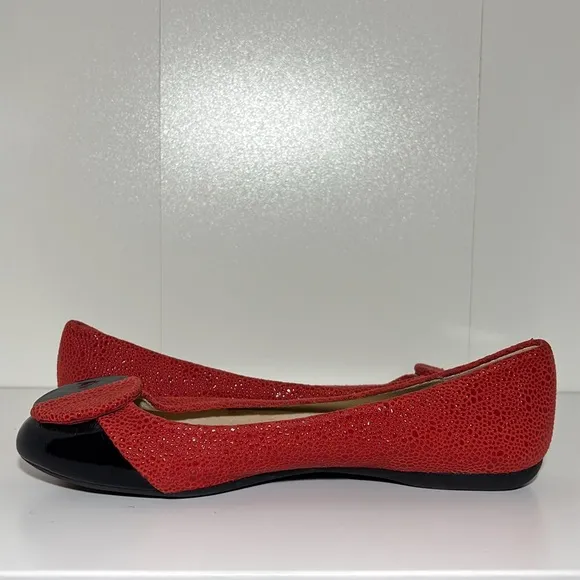 Women’s 7 Vintage red/black designer flats leather rounded toe ballet flat shoe