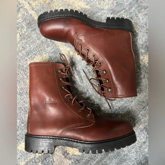 Women’s Sebago lace up boots