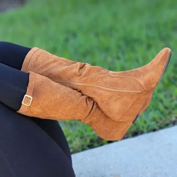 Women's Tan Wrinkle‎ Finish Calf Length Pull On Boots Rounded Toe