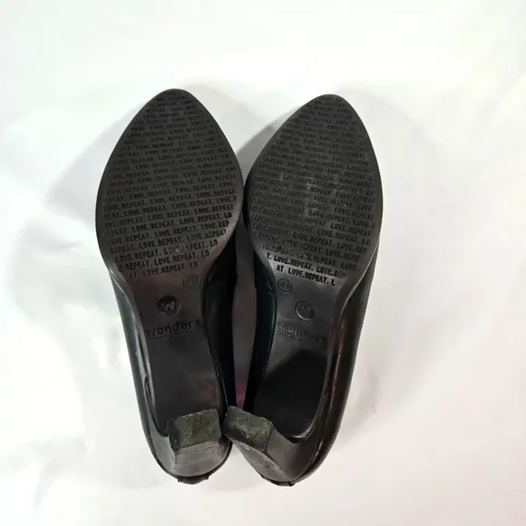Wonders Black Leather Loafers Size 8