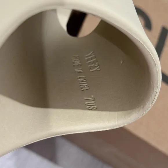 Yeezy “BONE” Slide Sandals