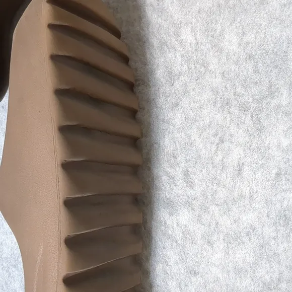 Yeezy Slide Flax brown sandals size 13
