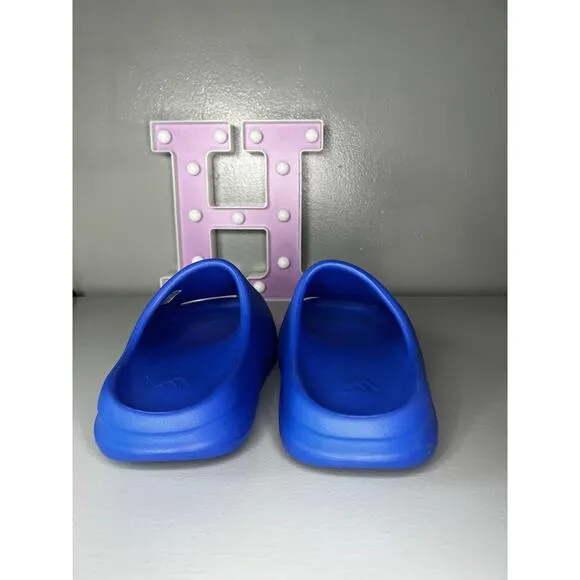 Yeezy Slides Azure Sz 5
