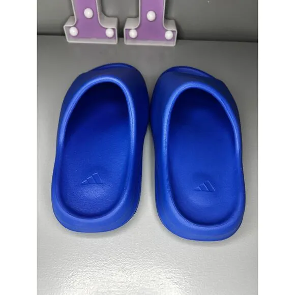 Yeezy Slides Azure Sz 5