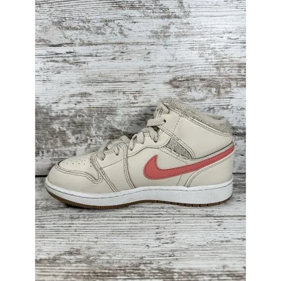 Youth Nike Air Jordan 1 Mid Fleece Pearl Sneakers Sz 3.5Y Athletic