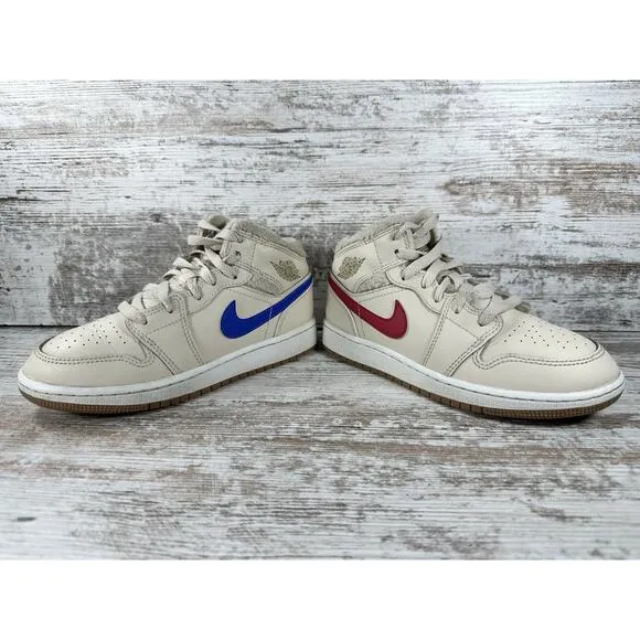 Youth Nike Air Jordan 1 Mid Fleece Pearl Sneakers Sz 3.5Y Athletic