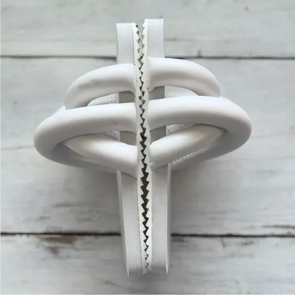 Yume Yume Tyre Slides White Sz 8/39 Crossover Padded Strap Sandals Shoes $265
