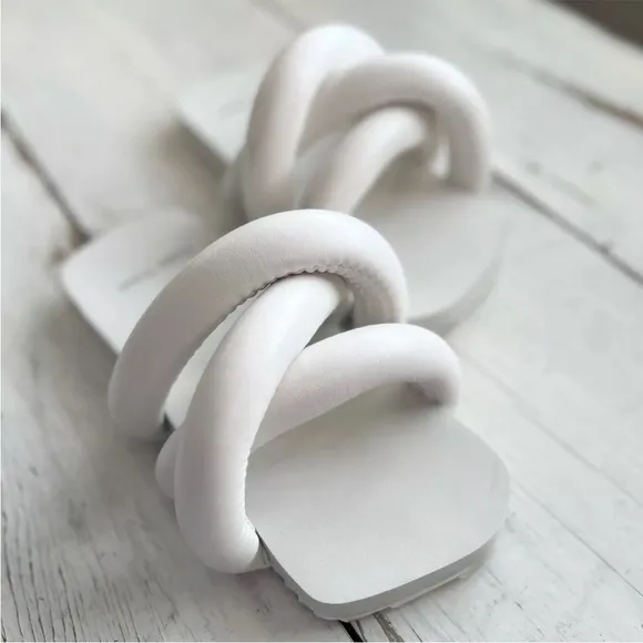 Yume Yume Tyre Slides White Sz 8/39 Crossover Padded Strap Sandals Shoes $265