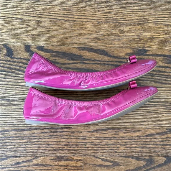 Z Tory Burch Women’s 8.5 Pink and Gold Ballerina Flats with Glossy Finish