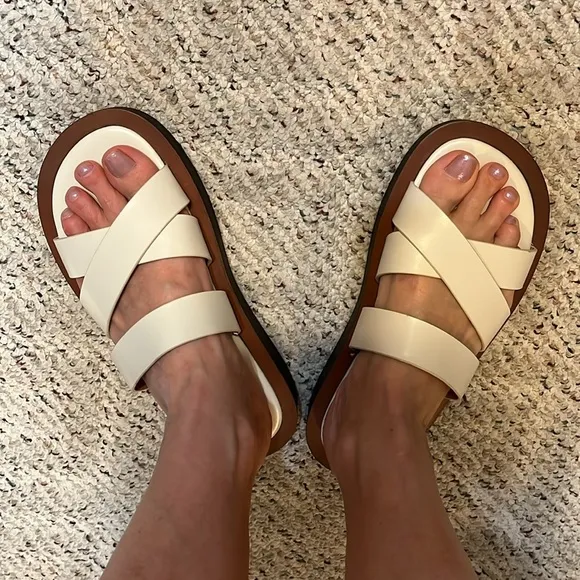 Zara Cream Slide Sandals size 8 medium
