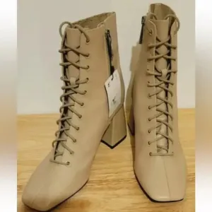 Zara Women’s Lace up Leather High Heel Ankle Boots Size 6.5 37